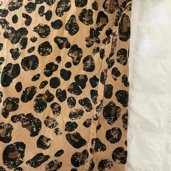 AMO leopard boxy tee - Picture 11 of 12